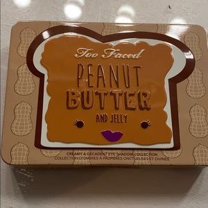 TOO FACED peanut butter and jelly palette